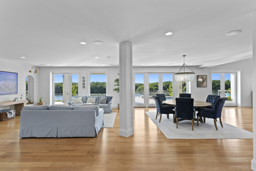 Tampa, Rocky Point – Waterfront – Transitional Tampa, Rocky Point – Waterfront – Transitional