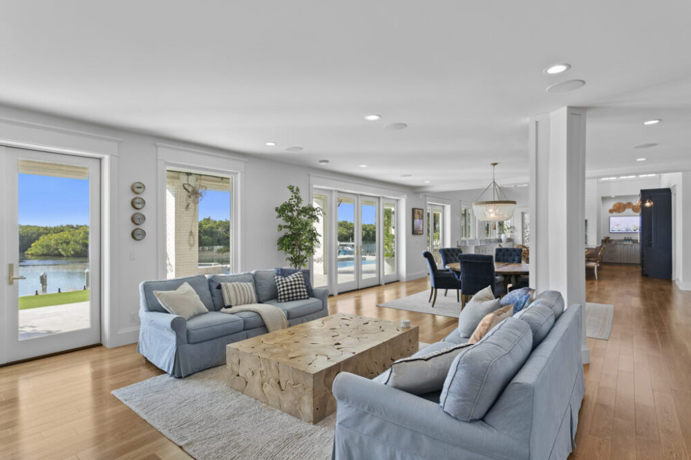 Tampa, Rocky Point – Waterfront – Transitional Tampa, Rocky Point – Waterfront – Transitional