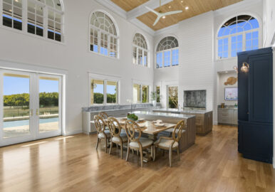 Tampa, Rocky Point – Waterfront – Transitional