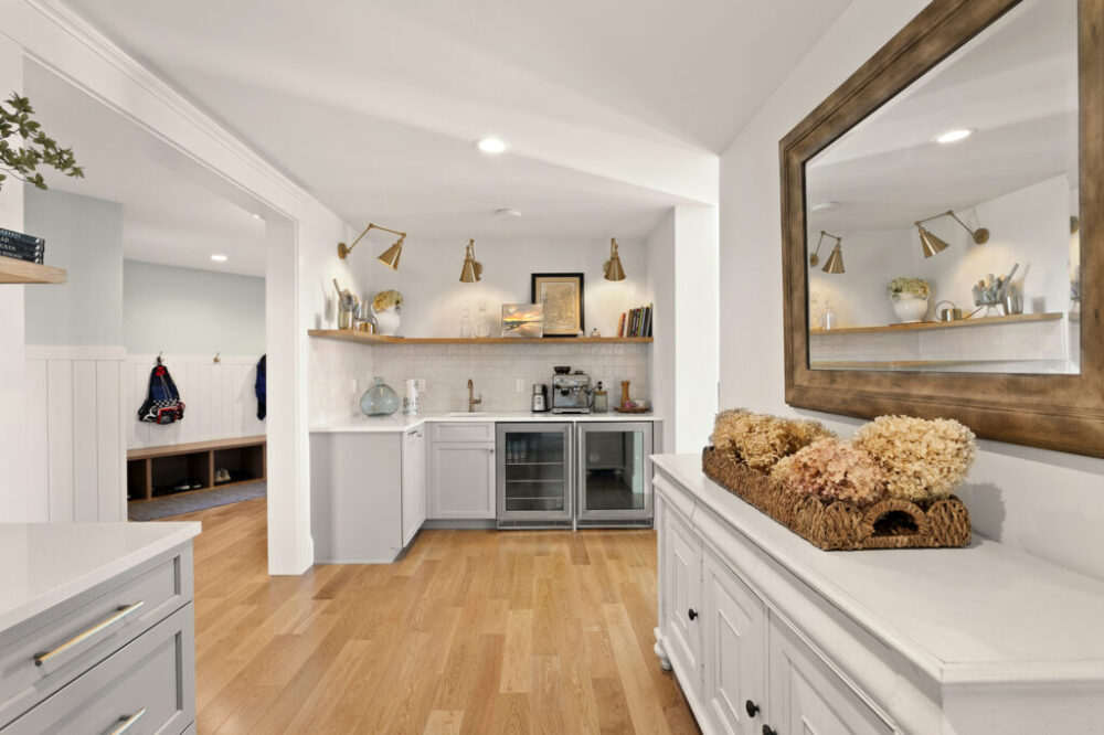 Tampa, Rocky Point – Waterfront – Transitional Tampa, Rocky Point – Waterfront – Transitional